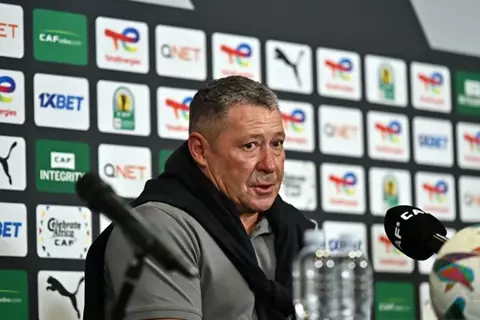 مدرب ستيلينبوش: مستعدون لخوض التحدي أمام الزمالك.. وسنقدم أقصى ما لدينا للتأهل